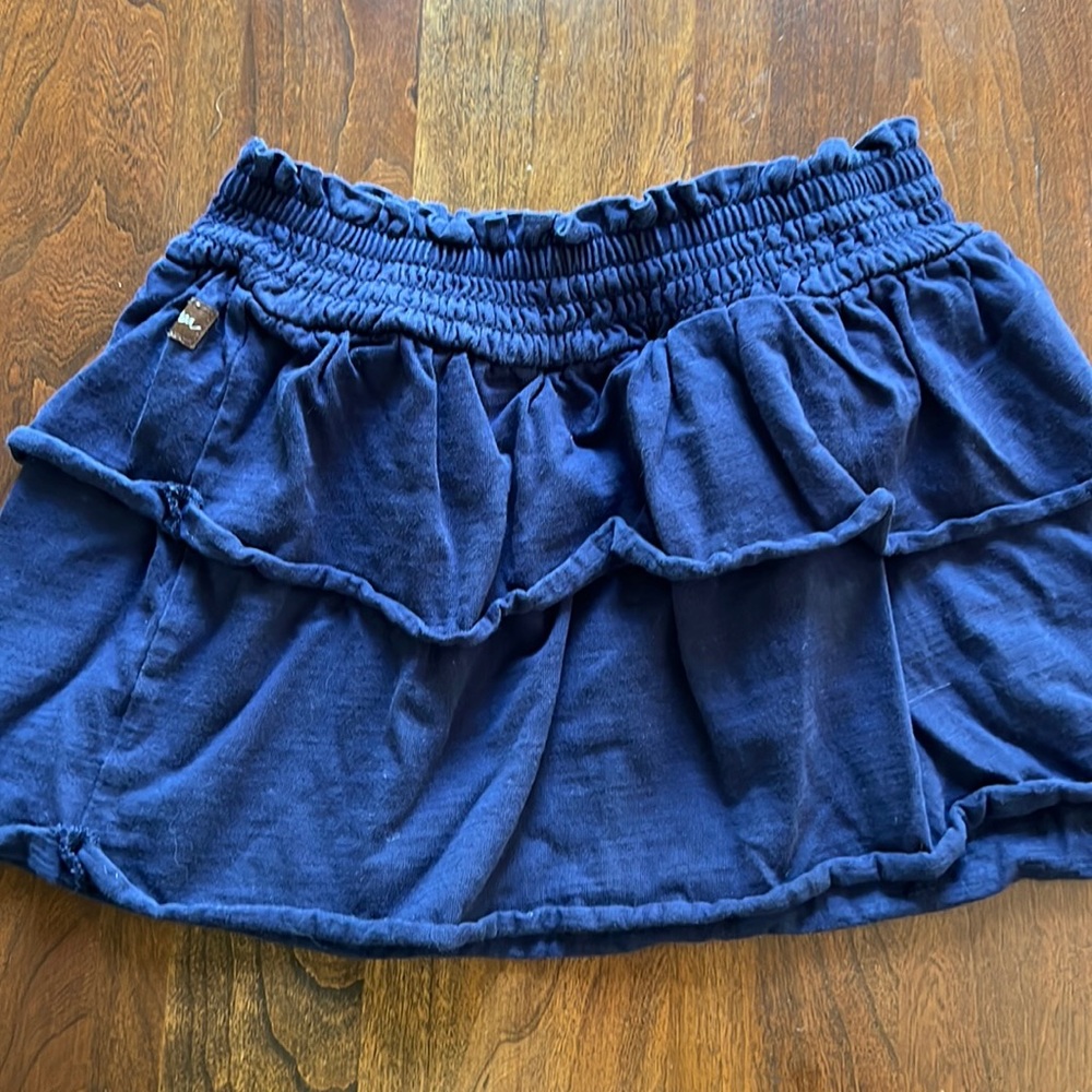 Girl!s size 3 Tea skirt.